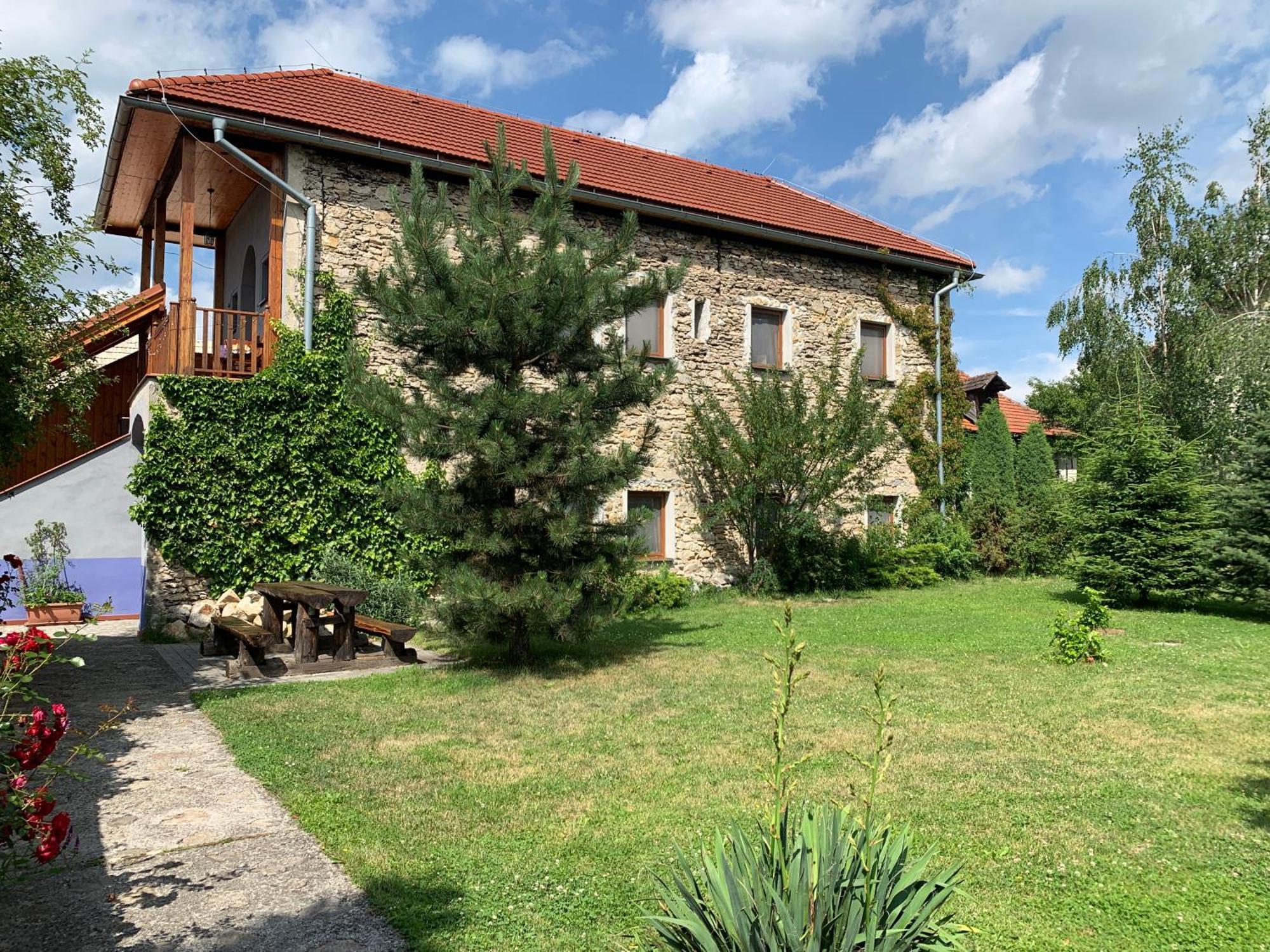 Villa Lypche Bešeňová Exterior foto